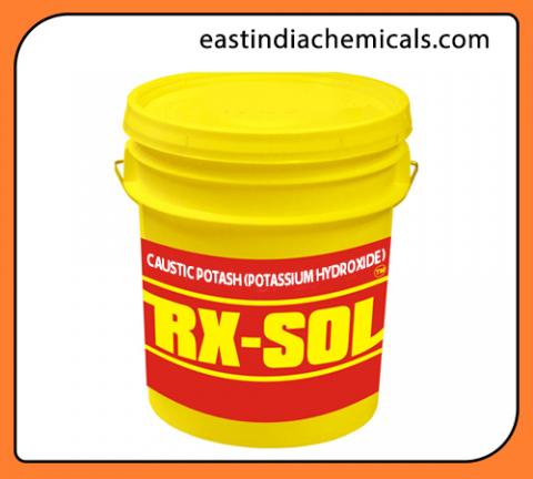 Potassium hydroxide flakes